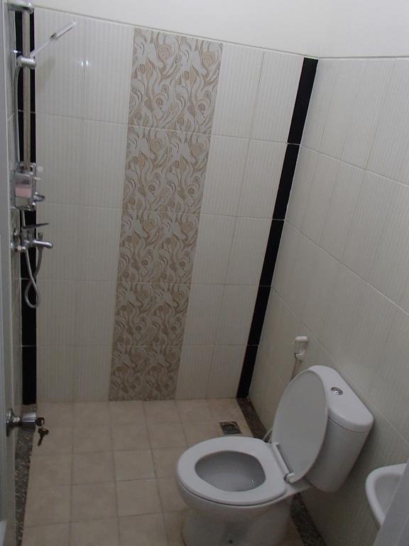 Shakila Pensión Malang Habitación foto