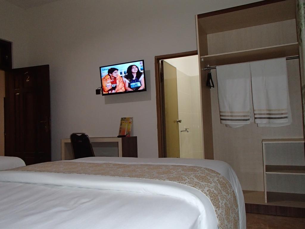 Shakila Pensión Malang Habitación foto