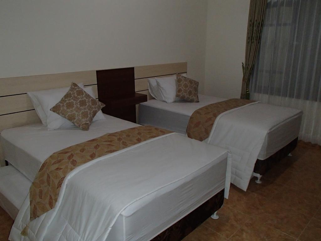 Shakila Pensión Malang Habitación foto