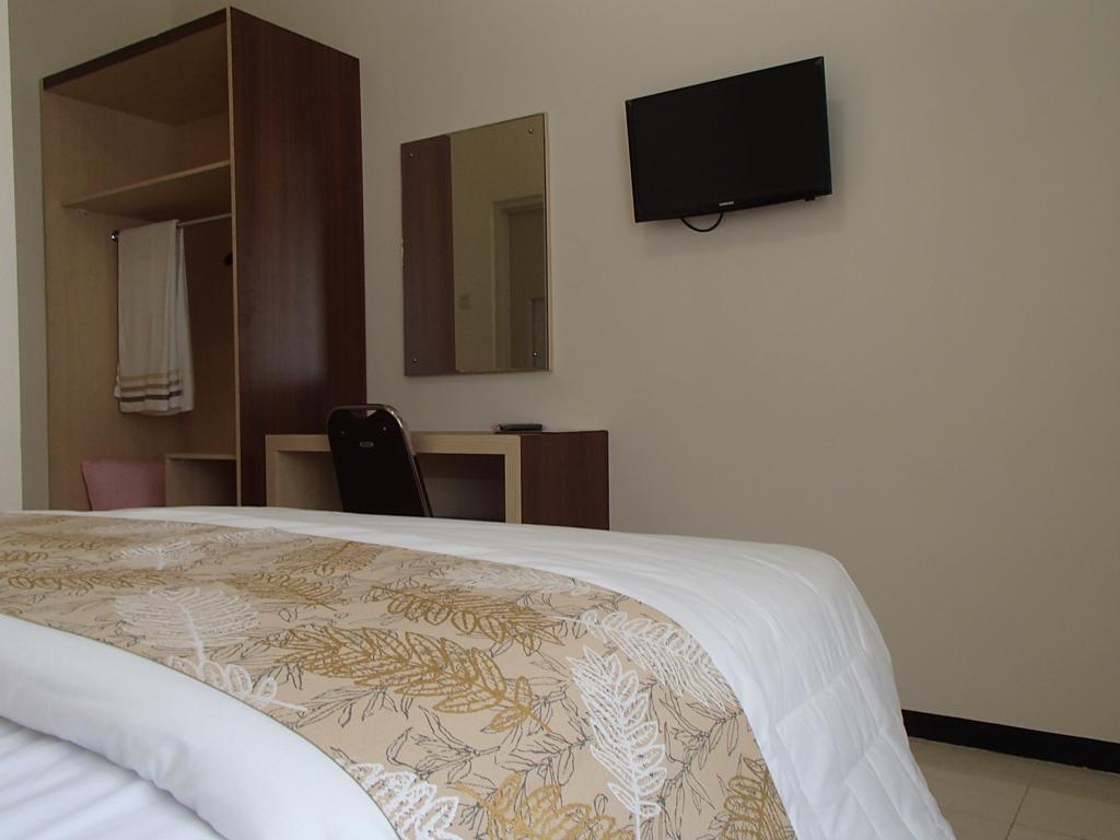 Shakila Pensión Malang Habitación foto