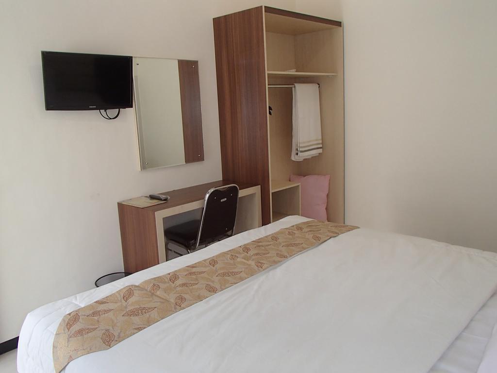 Shakila Pensión Malang Habitación foto